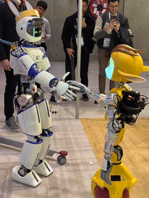 Miroki meeting a fan
